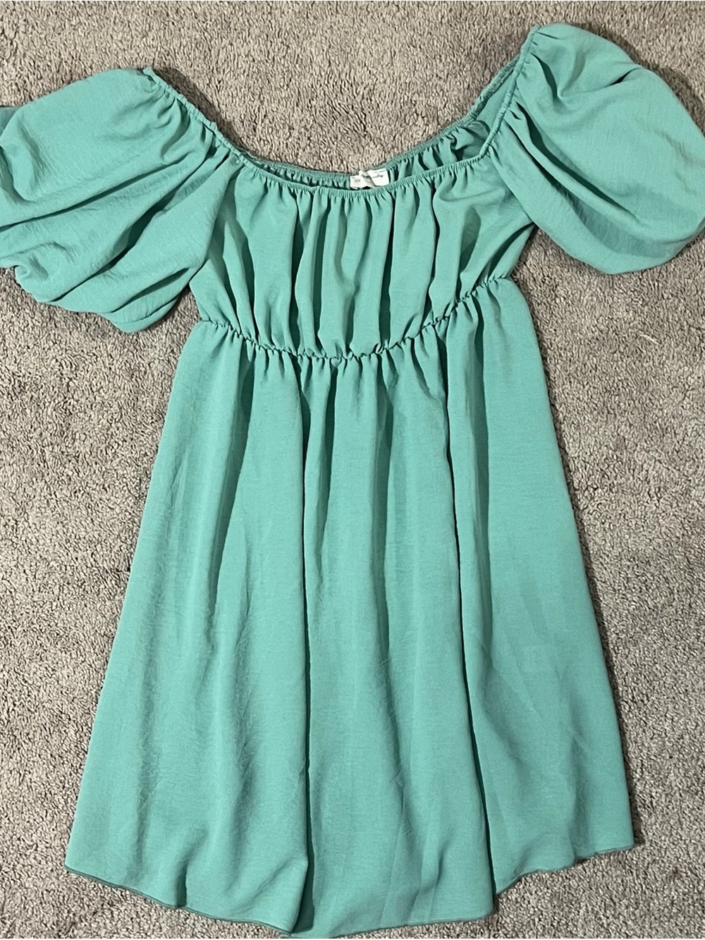 Juniors mint green dress size medium - see you Monday - puff sleeve